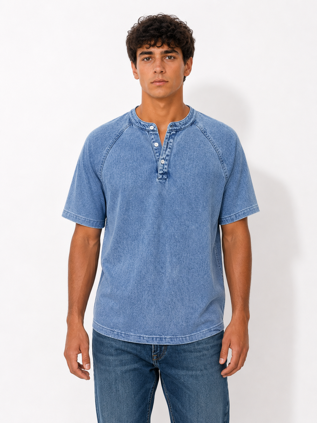 Camiseta Henley de estilo marinero