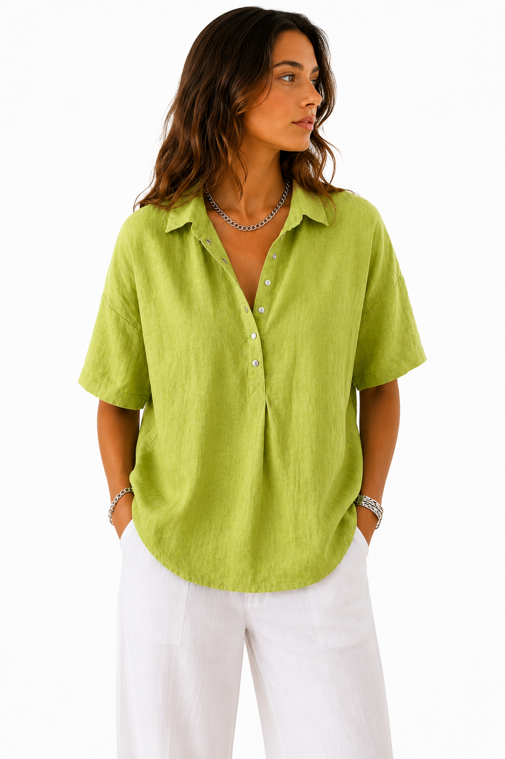 Blusa con cuello y detalle de botones