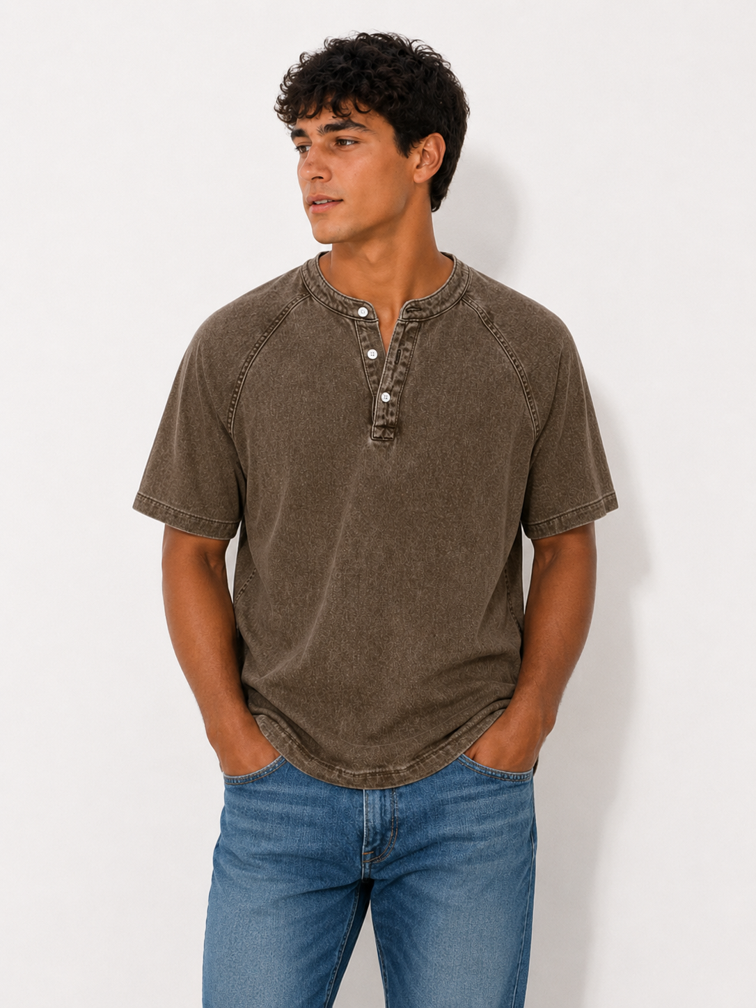 Camiseta Henley de estilo marinero