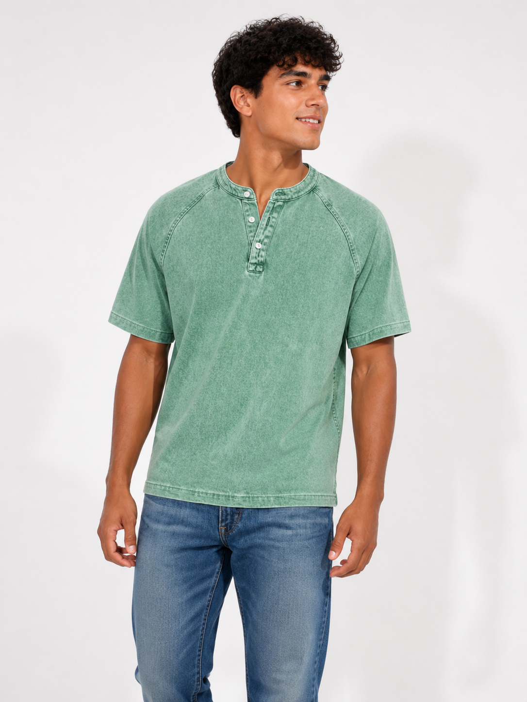 Camiseta Henley de estilo marinero