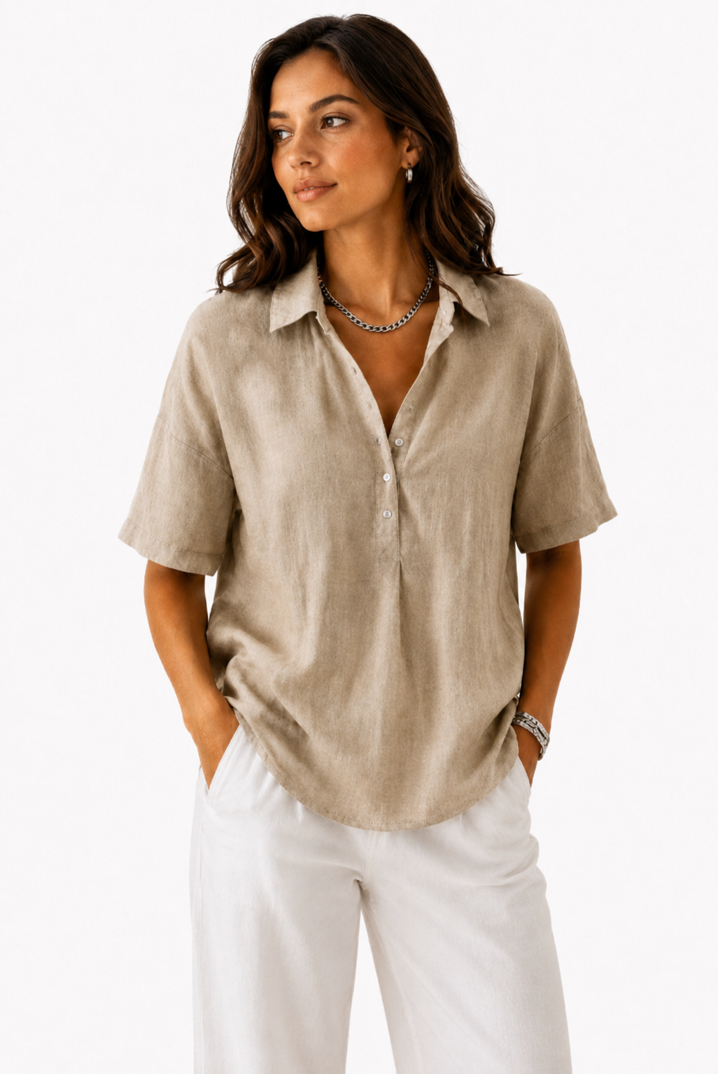 Blusa con cuello y detalle de botones